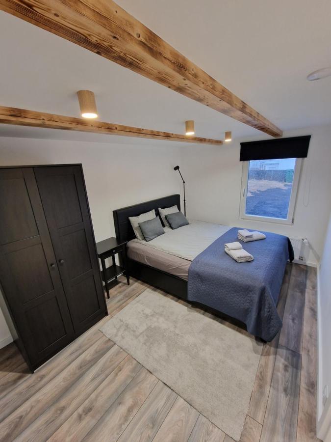 R&J Guesthouse Apartment Гриндавик Экстерьер фото
